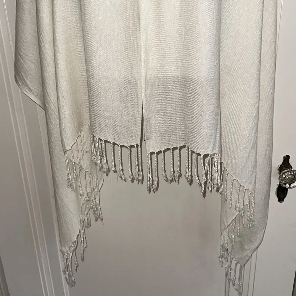 Off white/cream viscose shawl or wrap with fringe hem‎